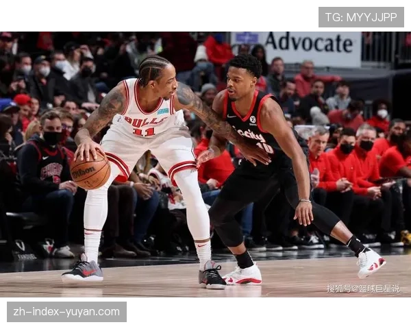 公牛团队篮球六人得分上双 拉文德罗赞角色转换效果显著
